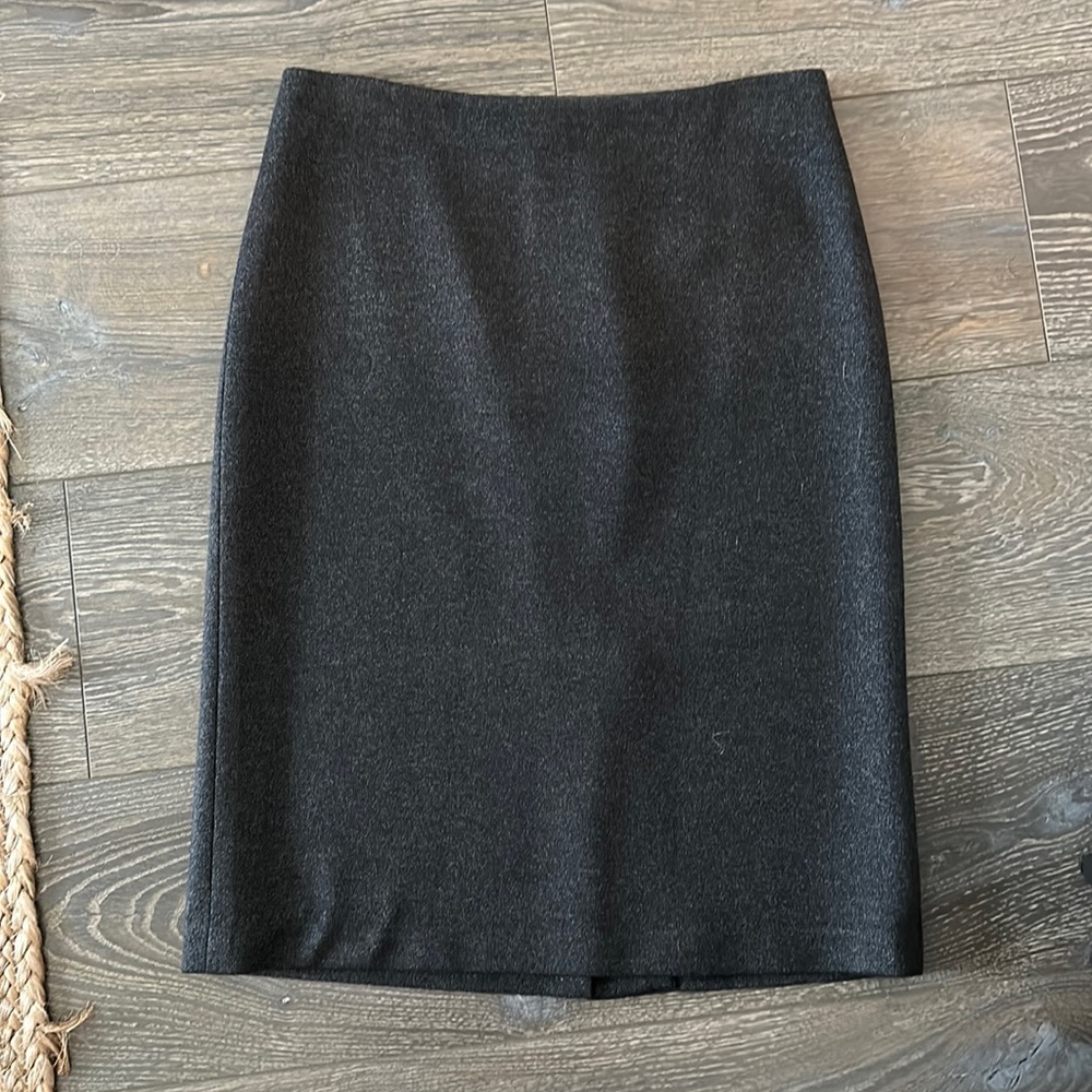 Excellent condition BCBG Maxazria skirt